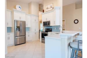 64 Glen Eagle Circle, Naples, FL 34104 - MLS#226008592