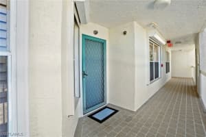 340 Horse Creek Drive, Naples, FL 34110 - MLS#226008605