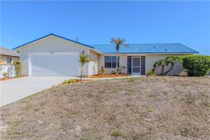 1313 12th Place, Cape Coral, FL 33909 - MLS#226008612