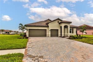 2091 Grove Dr, Naples