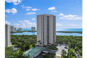 5555 Heron Point Drive, Naples, FL 34108 - MLS#226008629