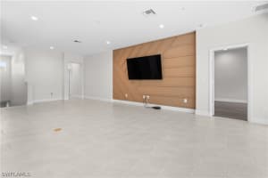 6947 Avalon Circle, Naples, FL 34112 - MLS#226008648