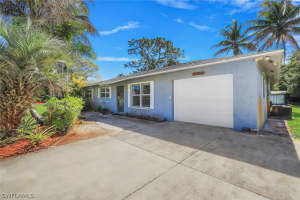 5290 Cypress Lane, Naples, FL 34113 - MLS#226008673