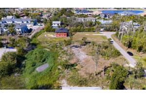 16560 Wisteria Drive, Fort Myers, FL 33908 - MLS#226008726