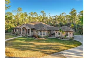 4240 5th Ave Sw, Naples