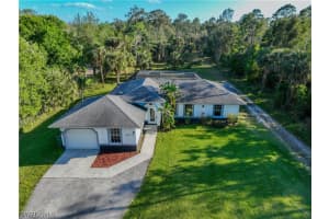 390 35th Avenue, Naples, FL 34120 - MLS#226008779