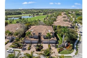 9097 Cherry Oaks Trl 102, Naples