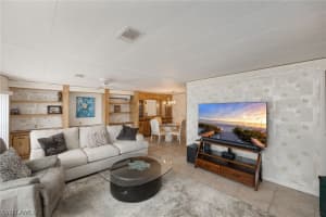 21 San Lu Rue Avenue, Naples, FL 34104 - MLS#226008817