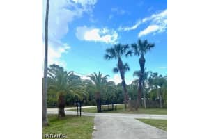 640 27th Street, Naples, FL 34117 - MLS#226008819