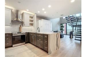 2745 1st Street, Fort Myers, FL 33916 - MLS#226008838