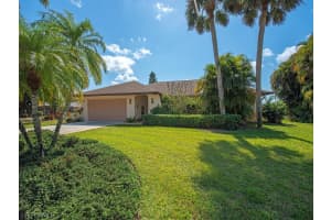 105 Cherry Hill Court, Naples, FL 34113 - MLS#226008889