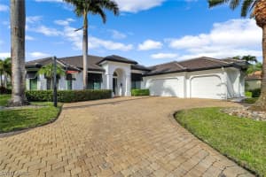 9809 Rocky Bank Drive, Naples, FL 34109 - MLS#226008916
