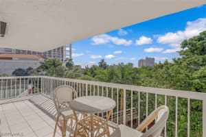 5501 Heron Pt Drive, Naples, FL 34108 - MLS#226008947