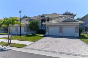 238 Indies Drive, Naples, FL 34114 - MLS#226008960