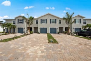 15319 Wildflower Cir, Naples
