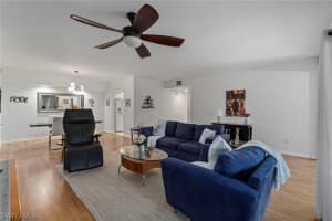 102 Tuscana Court, Naples, FL 34119 - MLS#226008982