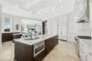 689 Pelican Court, Marco Island, FL 34145 - MLS#226008993