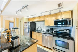 200 Palm Drive, Naples, FL 34112 - MLS#226009028