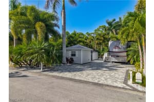 10067 Ramblewood Court, Fort Myers, FL 33905 - MLS#226009089