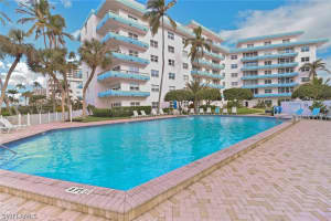 220 Seaview Ct 316, Marco Island