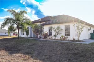 4445 20th St Ne, Naples