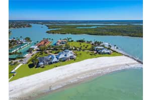 100 Bay Road, Naples, FL 34102 - MLS#226009175