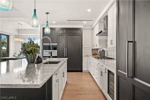 1130 3rd Avenue, Naples, FL 34102 - MLS#226009217