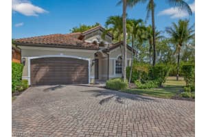 5757 Mango Cir, Naples
