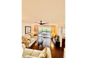 37 High Point Circle, Naples, FL 34103 - MLS#226009260