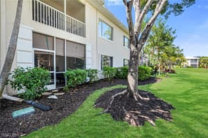 1360 Sweetwater Cove, Naples, FL 34110 - MLS#226009265