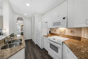 1360 Sweetwater Cove, Naples, FL 34110 - MLS#226009265