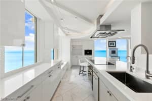 4001 Gulf Shore Boulevard, Naples, FL 34103 - MLS#226009283