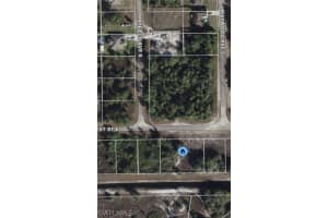 1226 Earnest Street, Lehigh Acres, FL 33974 - MLS#226009316
