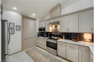 6624 Trident Way, Naples, FL 34108 - MLS#226009382