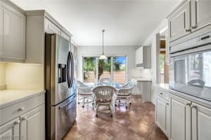 2385 Hidden Lake Dr 4502, Naples