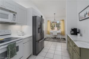 6760 Beach Resort Drive, Naples, FL 34114 - MLS#226009393