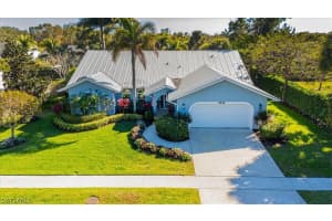 2442 Outrigger Ln, Naples