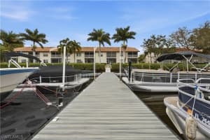 182 Newport Drive, Naples, FL 34114 - MLS#226009439