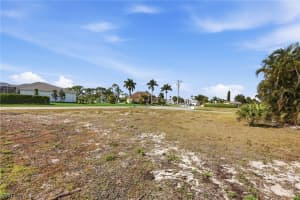 1201 6th Avenue, Marco Island, FL 34145 - MLS#226009445
