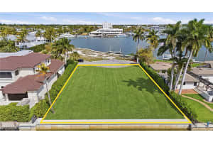 754 16th Avenue, Naples, FL 34102 - MLS#226009457