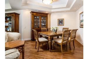 295 Grande Way, Naples, FL 34110 - MLS#226009466