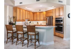 295 Grande Way, Naples, FL 34110 - MLS#226009466