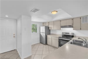 2334 Naples Trace Circle, Naples, FL 34109 - MLS#226009486