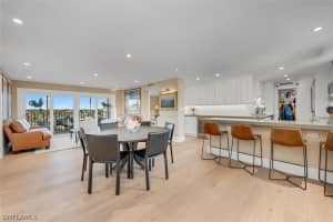 300 Park Shore Drive, Naples, FL 34103 - MLS#226009522