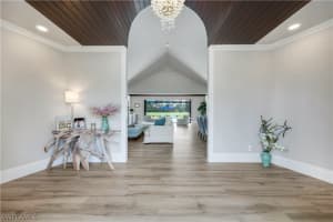 4701 Oak Leaf Drive, Naples, FL 34119 - MLS#226009605