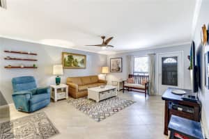 561 Palm View Drive, Naples, FL 34110 - MLS#226009624