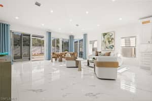 1046 Silverstrand Drive, Naples, FL 34110 - MLS#226009640