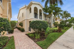 8108 Josefa Way, Naples, FL 34114 - MLS#226009642
