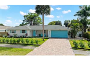 660 111th Avenue, Naples, FL 34108 - MLS#226009645