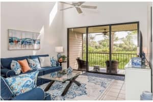 27121 Oakwood Lake Drive, Bonita Springs, FL 34134 - MLS#226009661